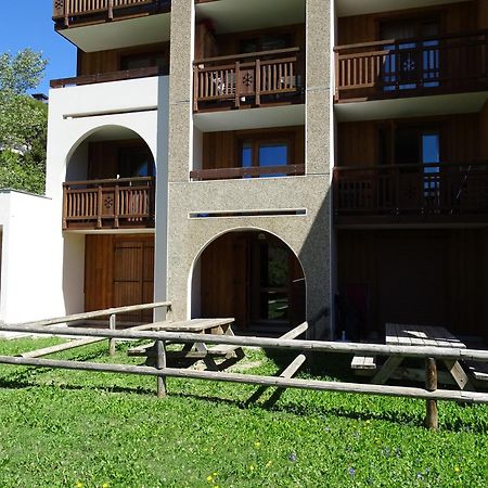 Studio Avec Jardin Et Garage, Proche Super Venosc Les Deux Alpes Exterior photo